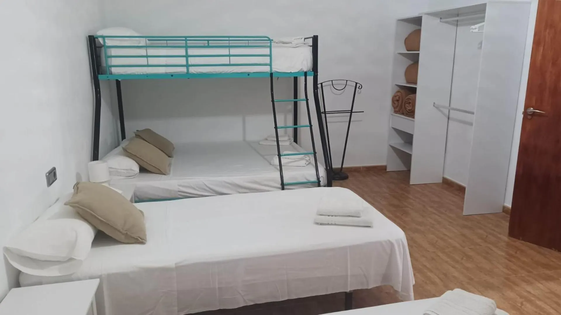 Дом отдыха Masia Rural Can Ribes Дельтебре
